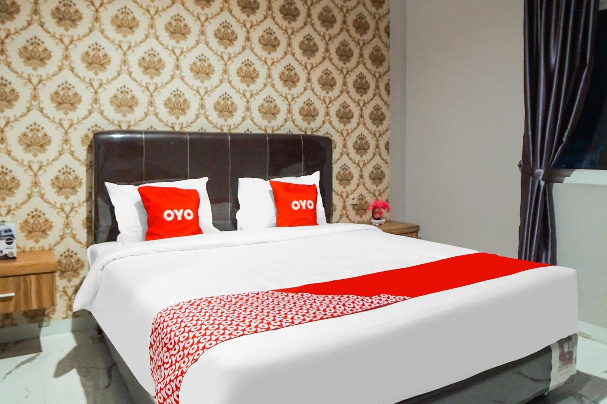 Super Oyo Capital O 92066 Papakoel Hotel & Cafe Medan Ngoại thất bức ảnh